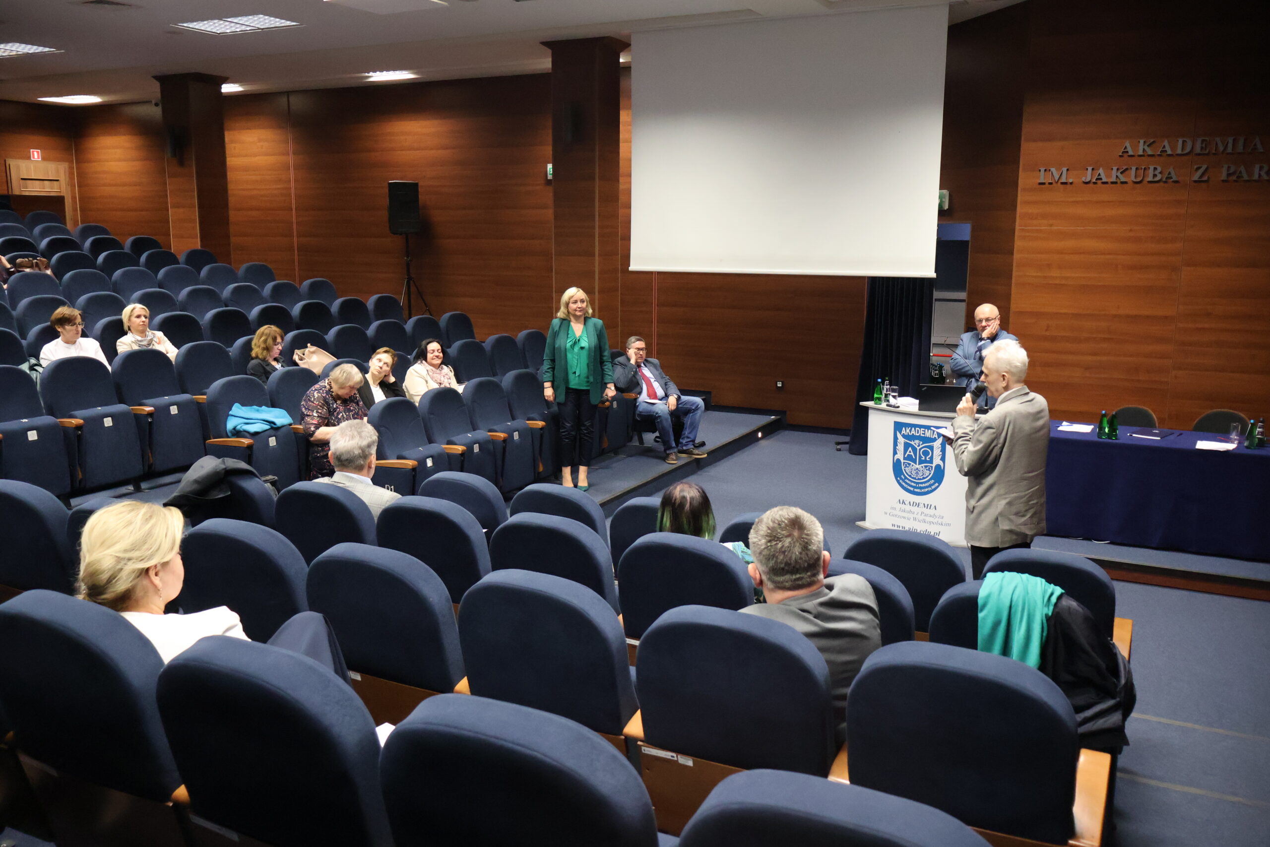 Obrady podczas konferencji.