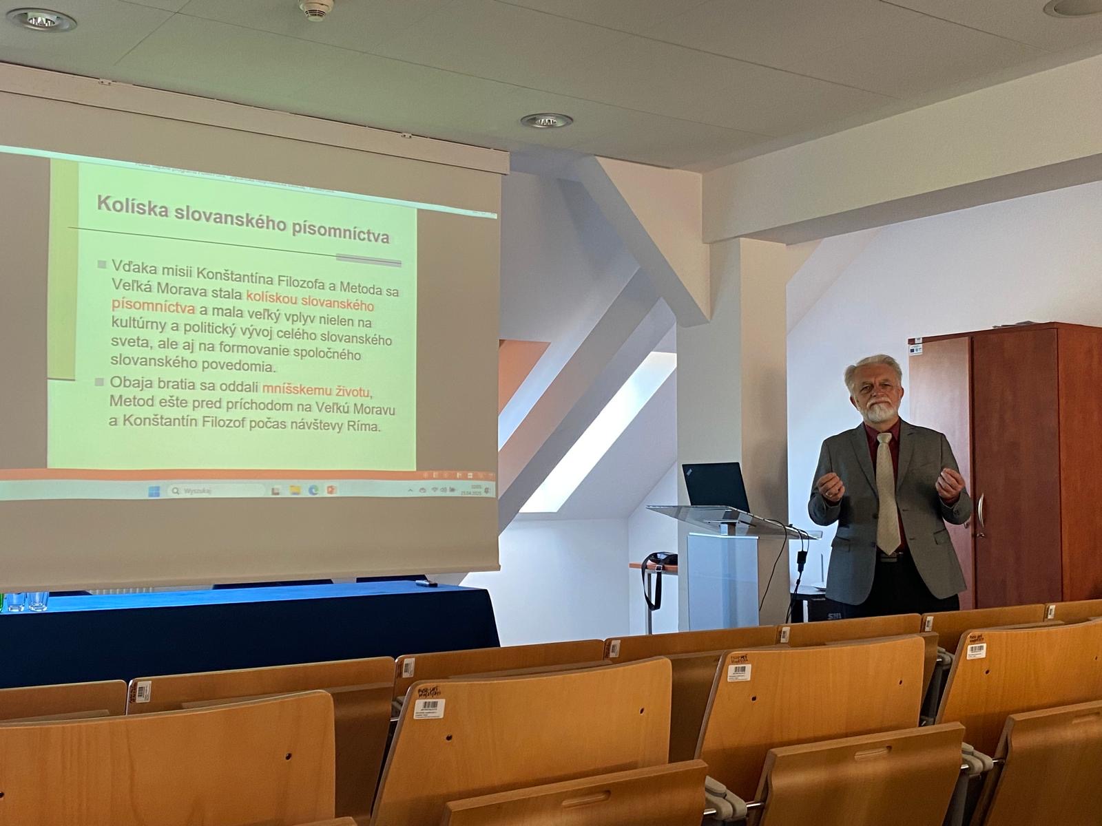 Na zdjęciu: prof. dr hab. Jan Zozulak