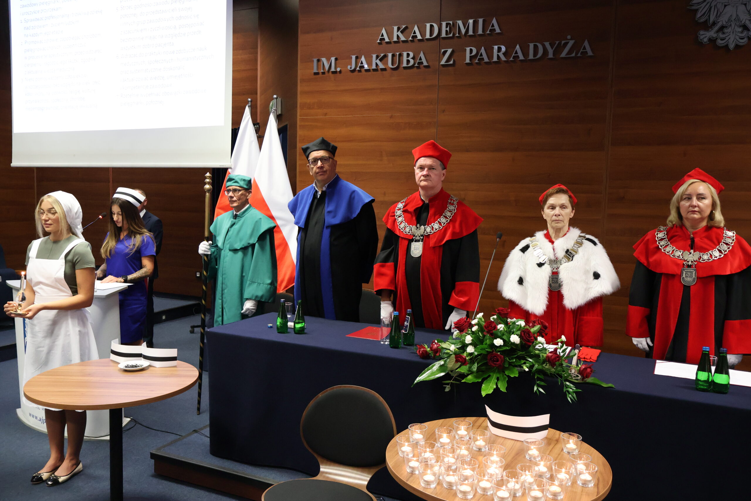 Na zdjęciu Władze Uczelni, od lewej Kanclerz, Prorektor ds. Nauki, Rektor Uczelni oraz Prorektor ds. Kształcenia.