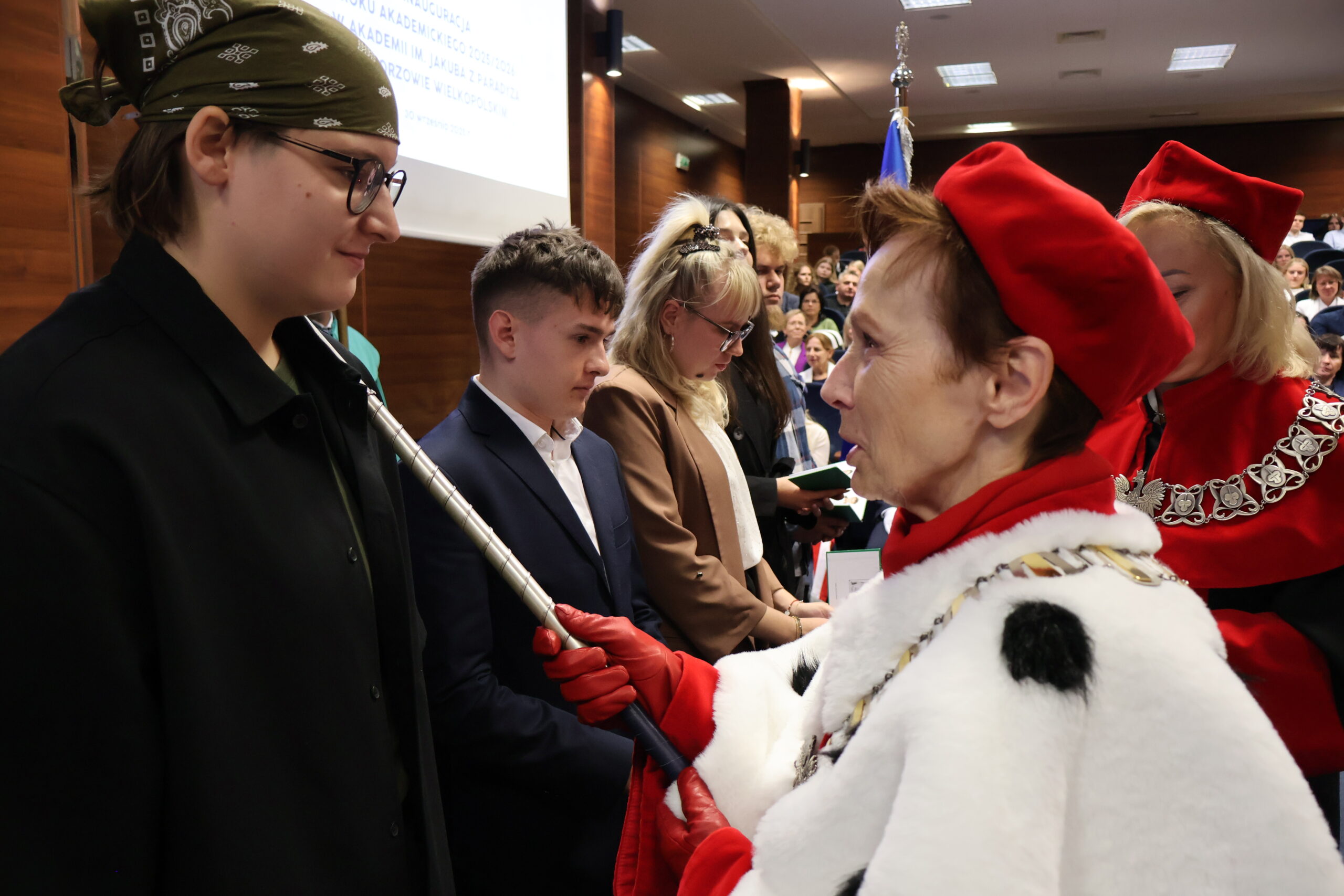Na zdjęciu JM Rektor prof. dr hab. Elżbieta Skorupska-Raczyńska podczas Immatrykulacji studentów.