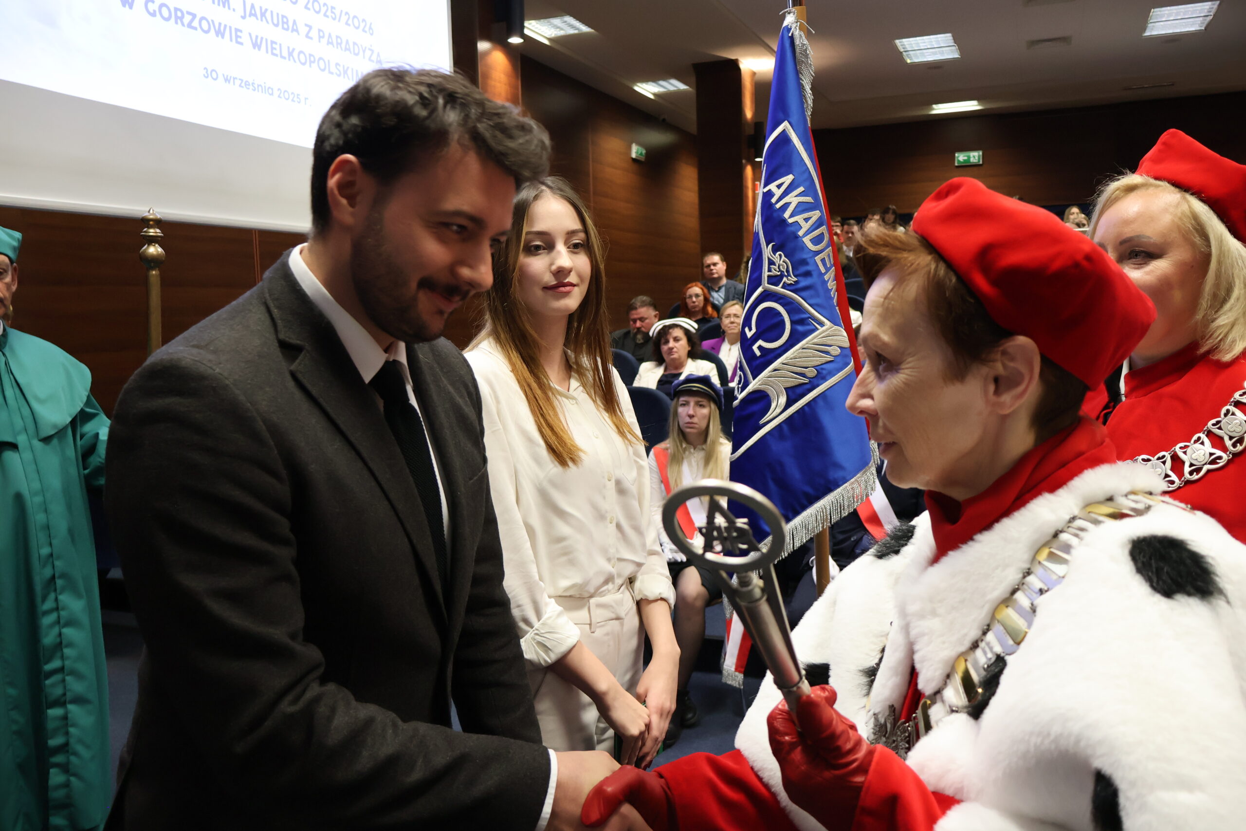 Na zdjęciu JM Rektor prof. dr hab. Elżbieta Skorupska-Raczyńska podczas Immatrykulacji studentów.