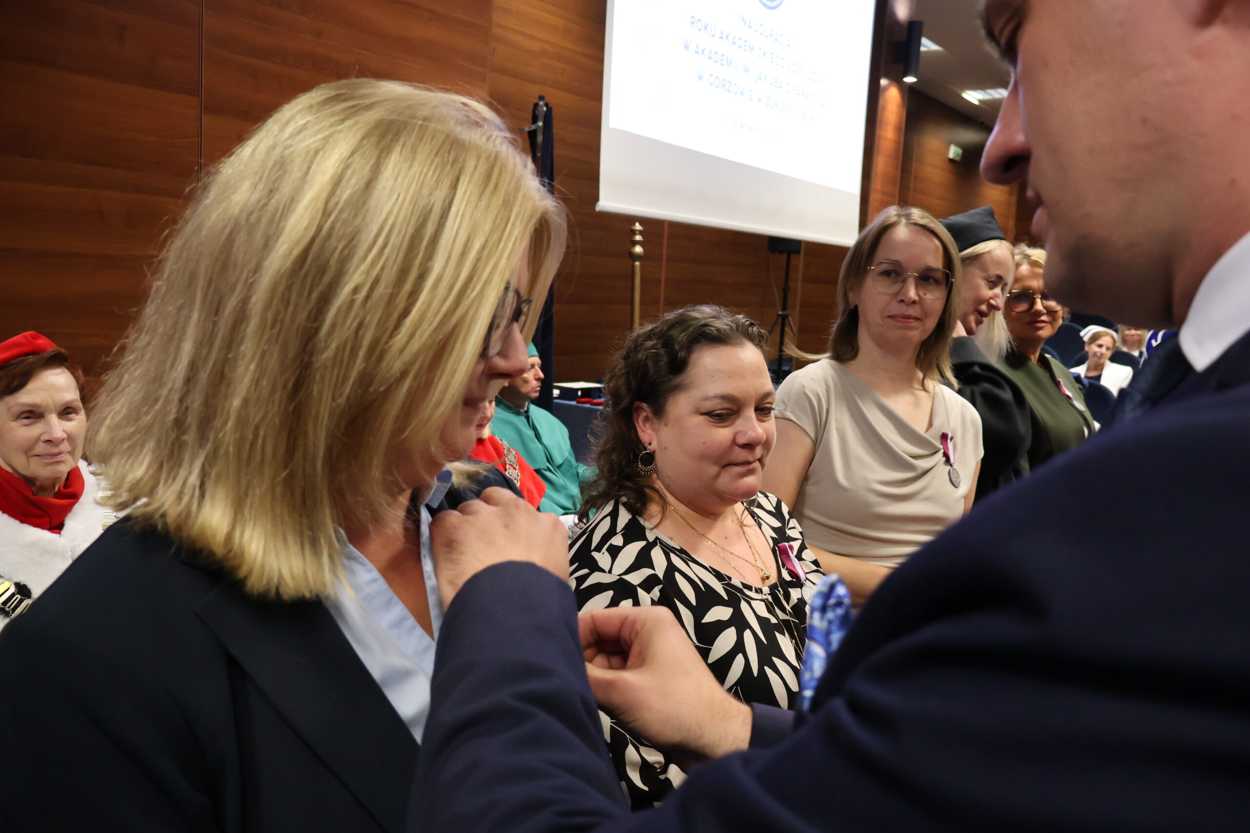 Na zdjęciu wręczenie odznaczeń Prezydenta Rzeczypospolitej Polskiej, które wręczył Wicewojewoda Lubuski Maciej Siwicki.