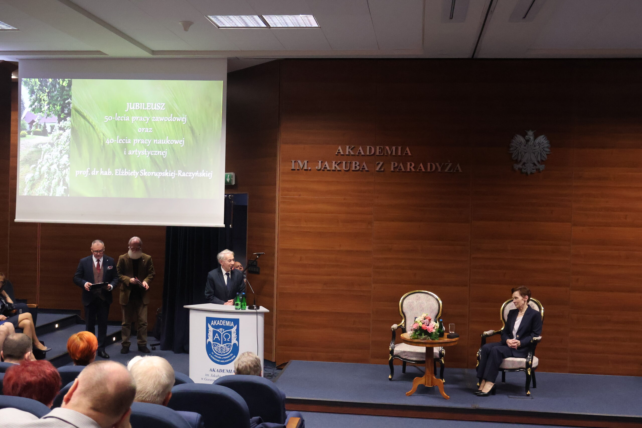 Na zdjęciu przemawia mgr Jerzy Kaliszan z Wojewódzkiego Ośrodka Metodycznego w Gorzowie Wielkopolskim.