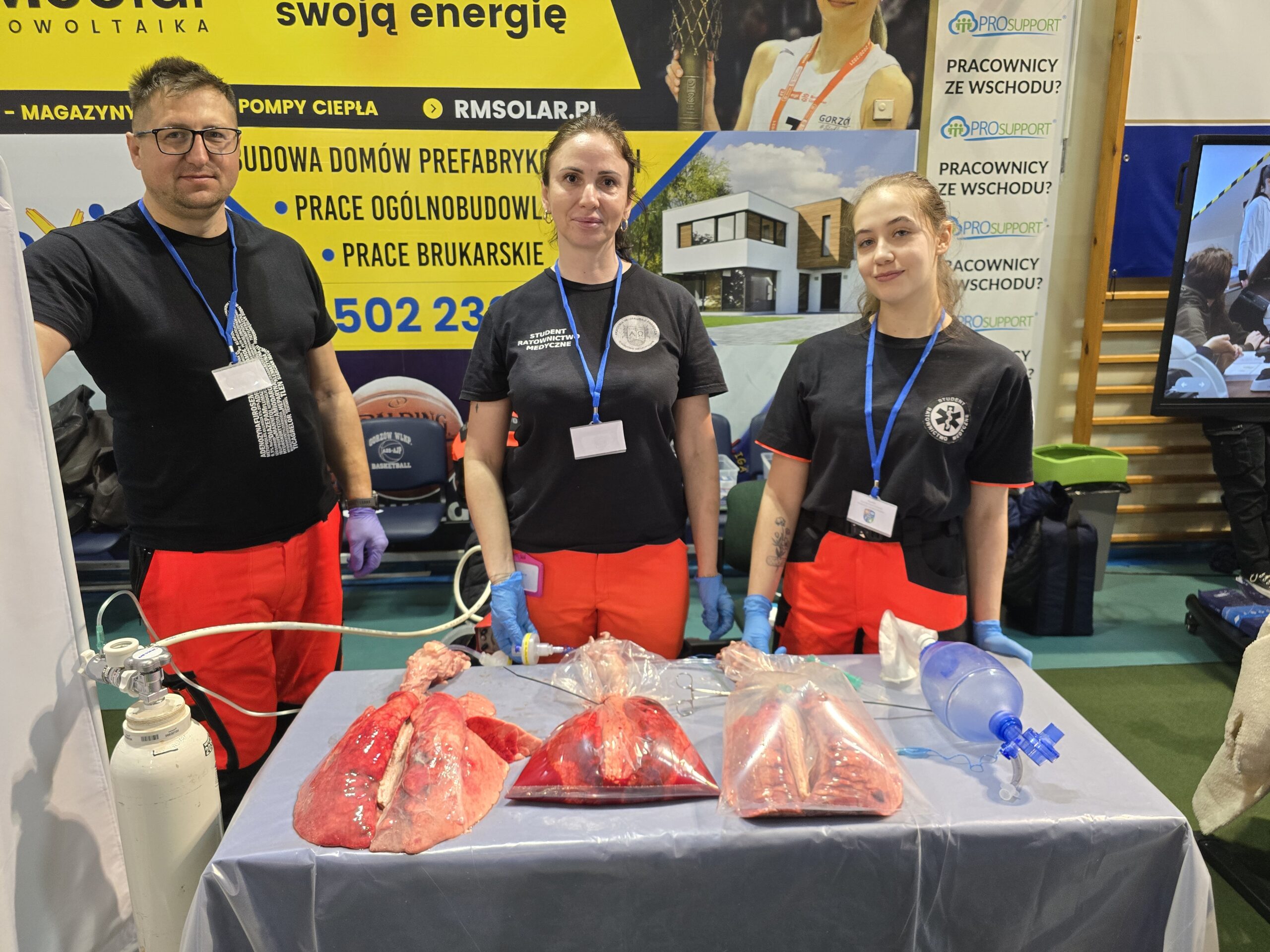 Uczestnicy dnia otwartego AJP.