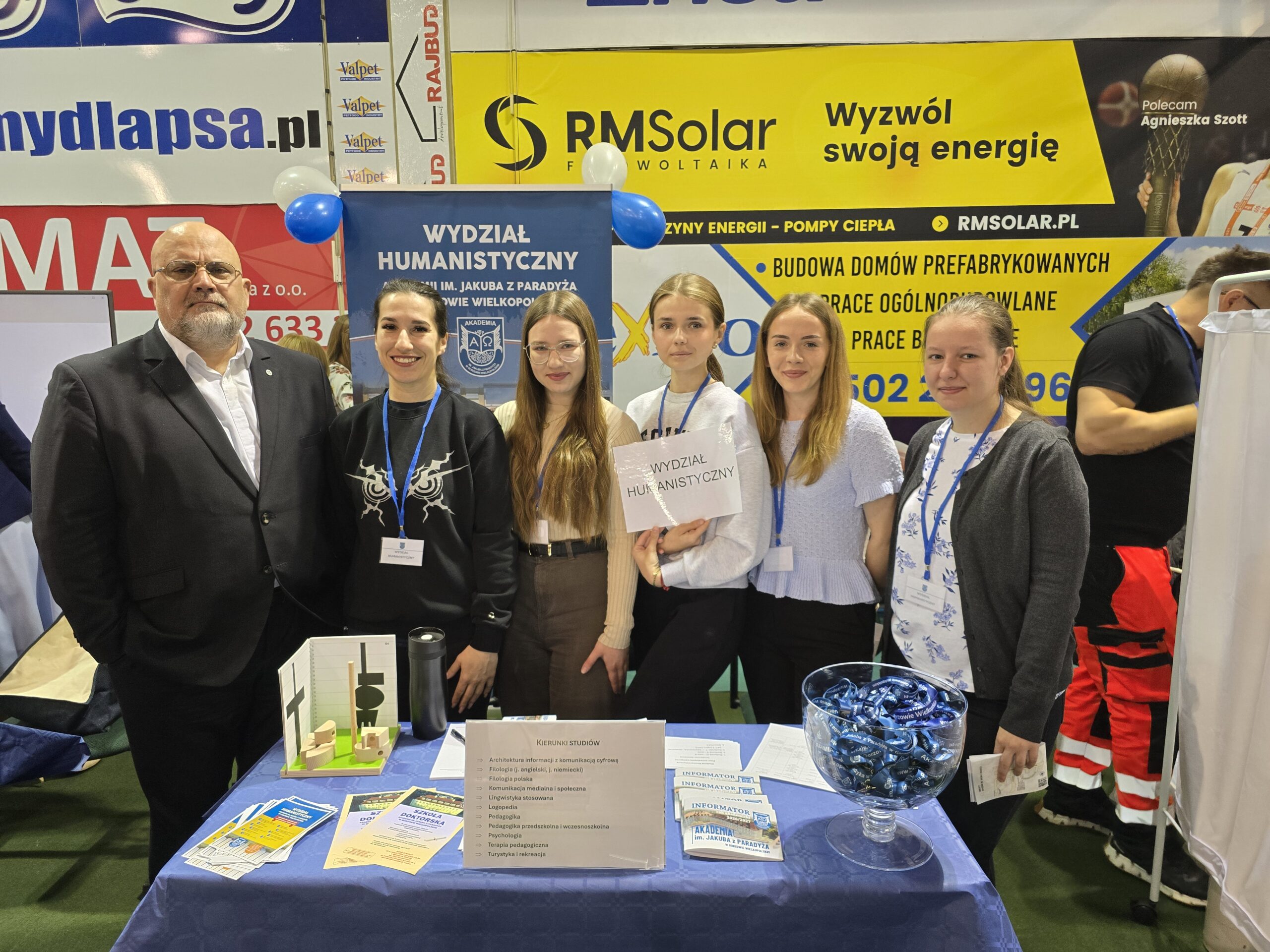 Uczestnicy dnia otwartego AJP.