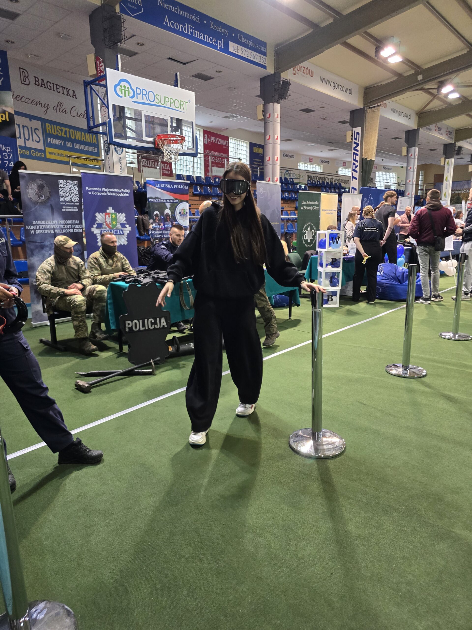 Uczestnicy podczas dnia otwartego AJP.