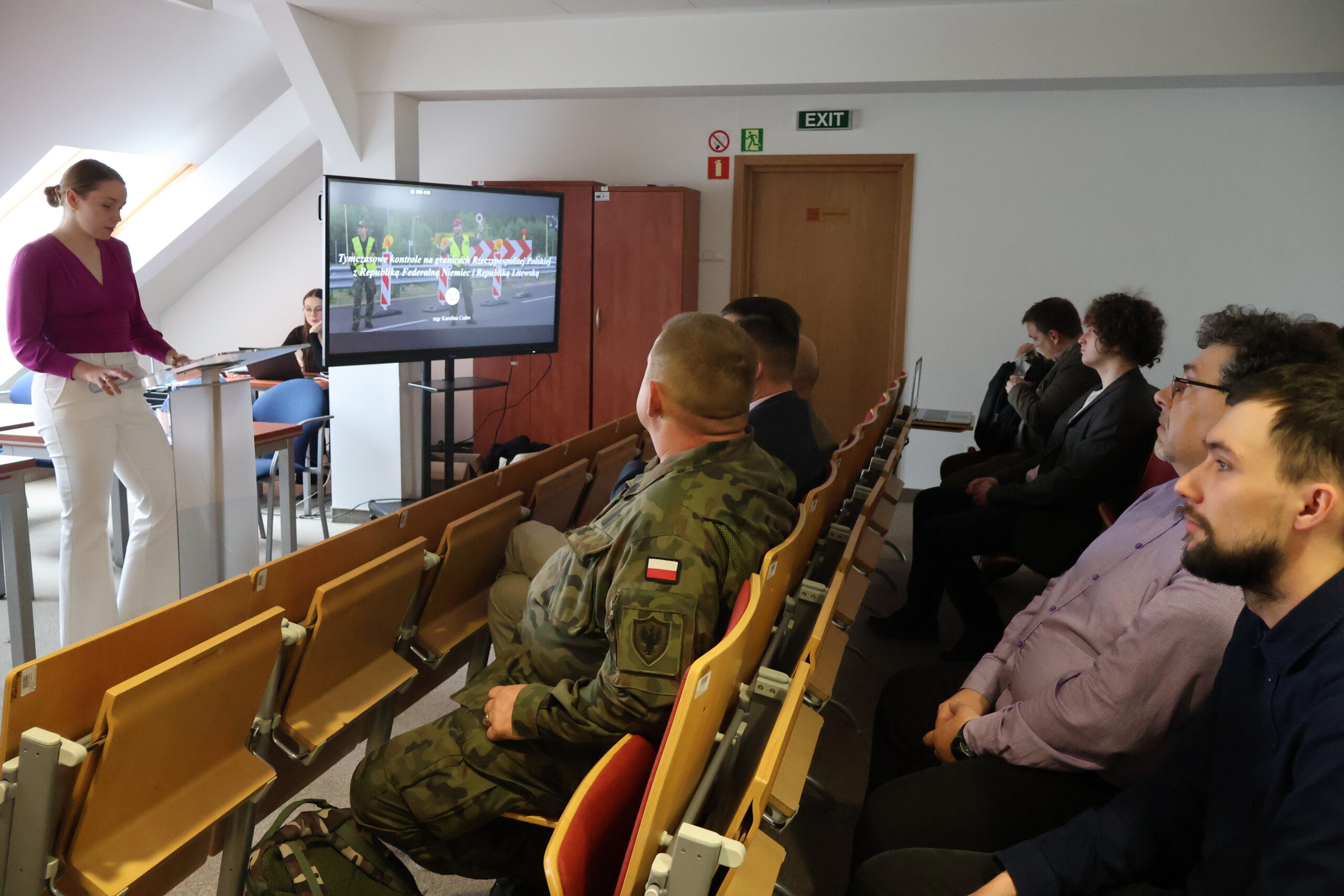 Uczestnicy podczas konferencji naukowej.