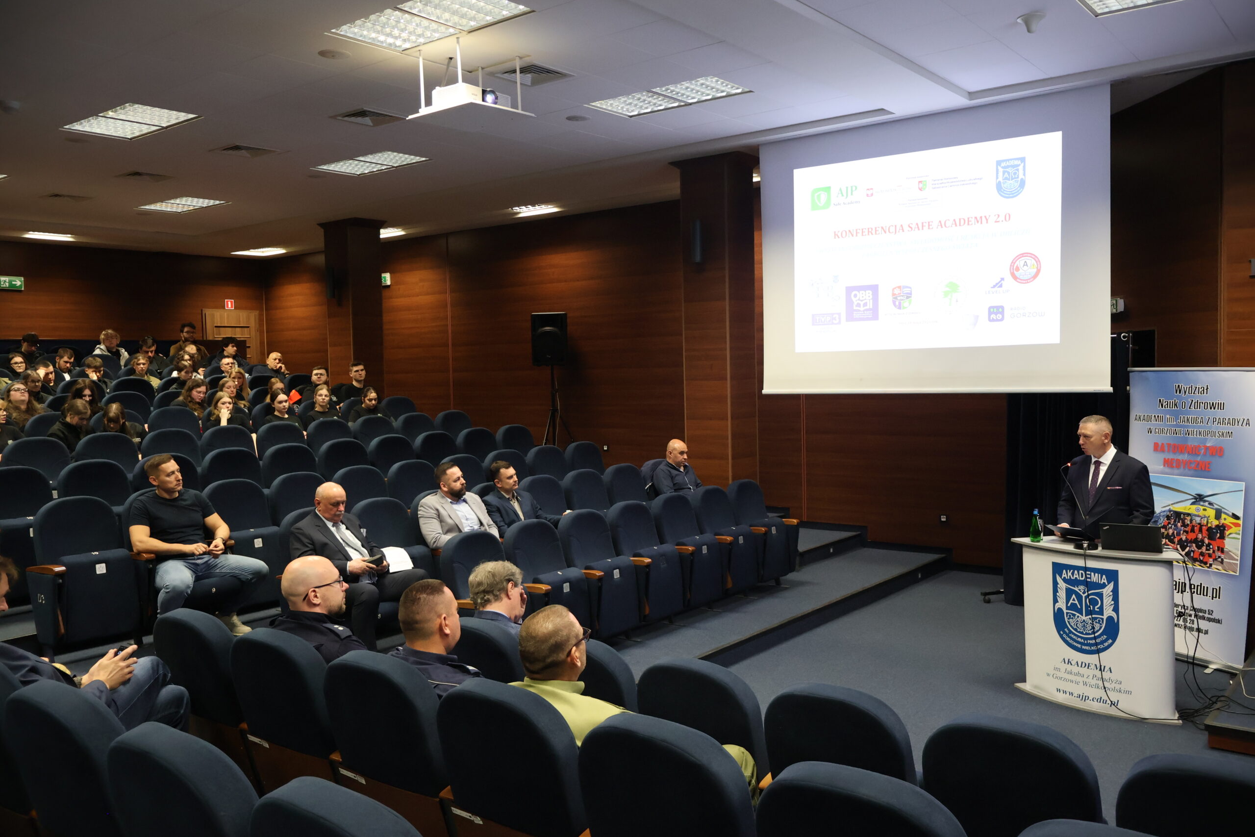 Uczestnicy konferencji SafeAcademy.